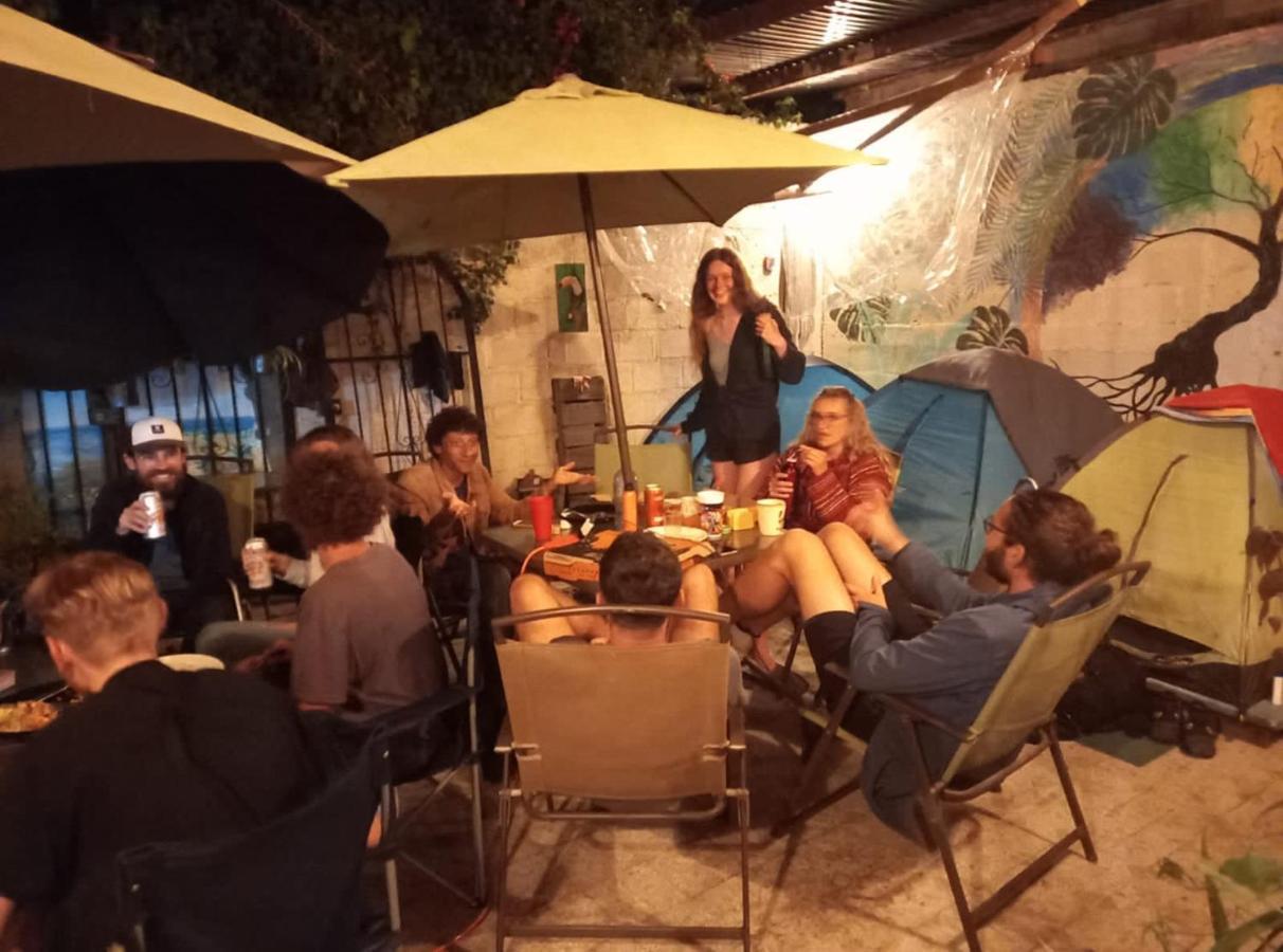 Hotel La Gaceta Camping Antigua Zewnętrze zdjęcie